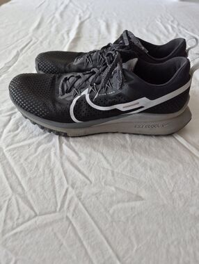 Nike Men's React Trail Shoes, Size 12